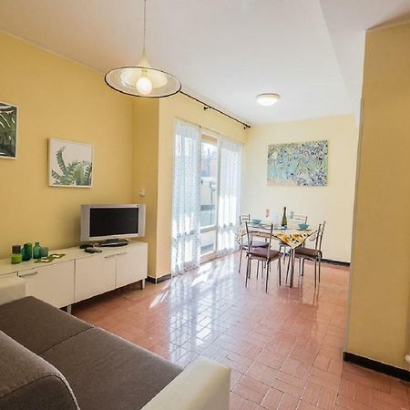 Mae'S Apartment Monterosso al Mare Luaran gambar