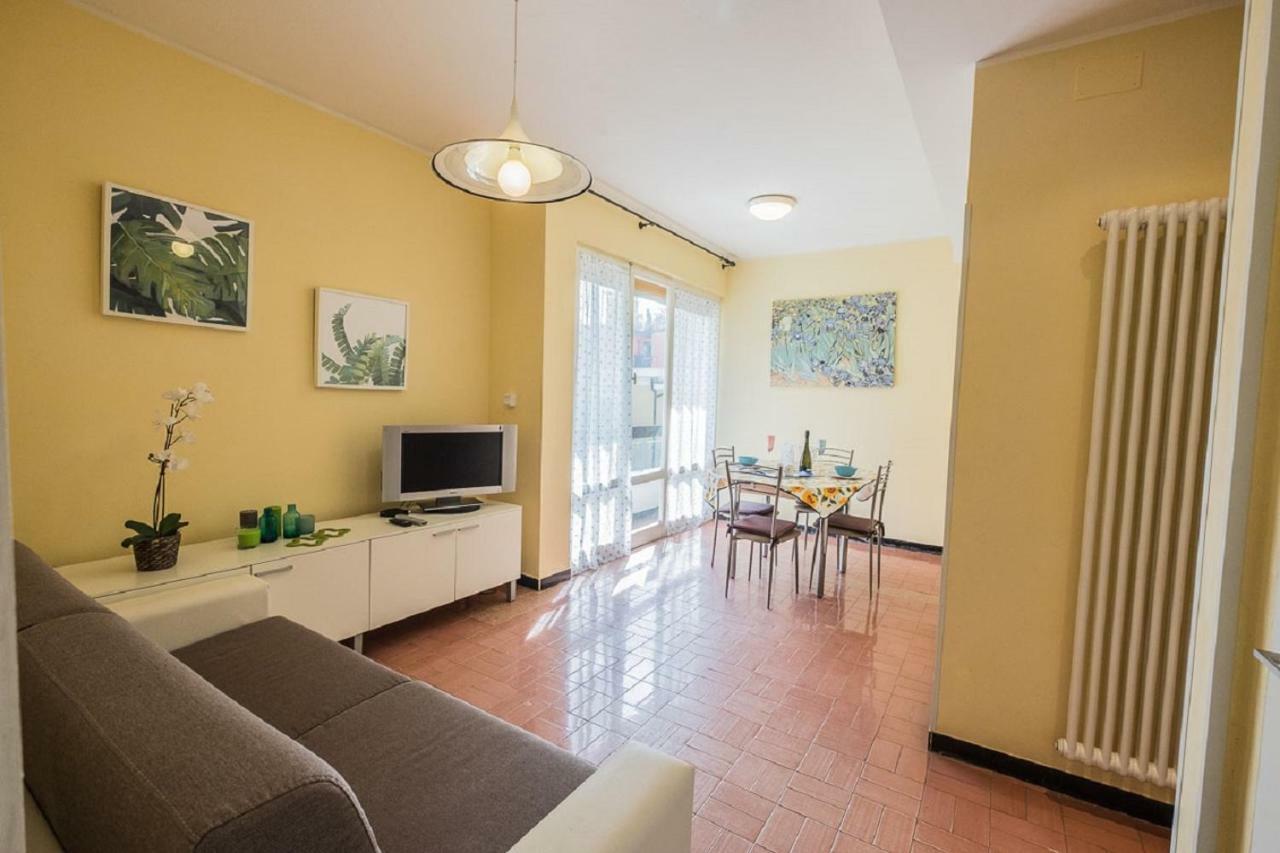 Mae'S Apartment Monterosso al Mare Luaran gambar