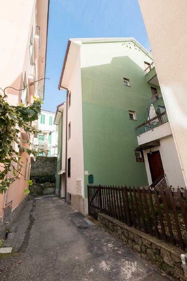 Mae'S Apartment Monterosso al Mare Luaran gambar