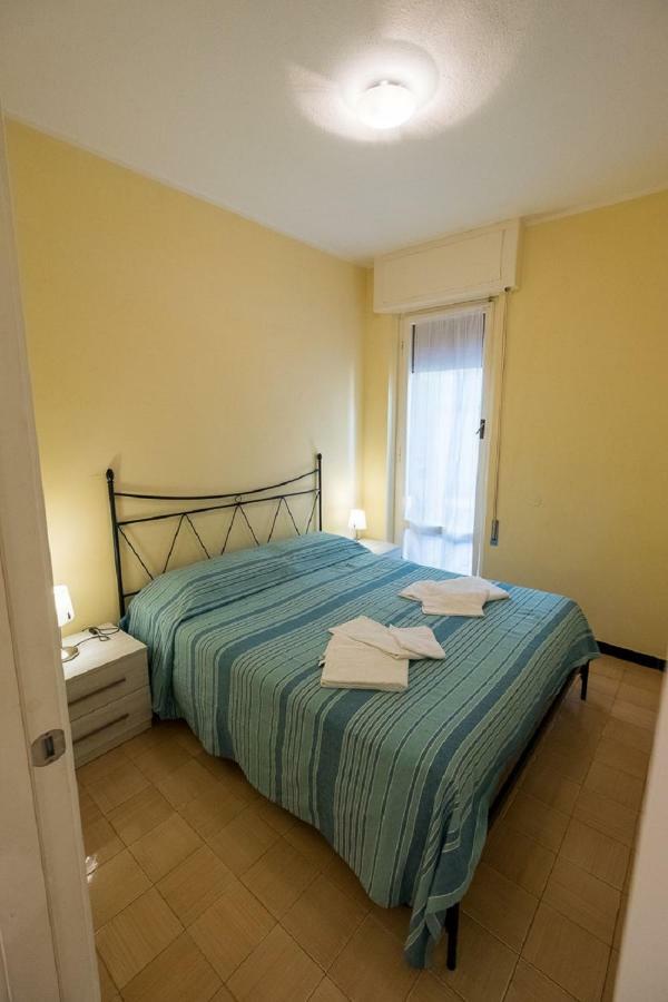 Mae'S Apartment Monterosso al Mare Luaran gambar